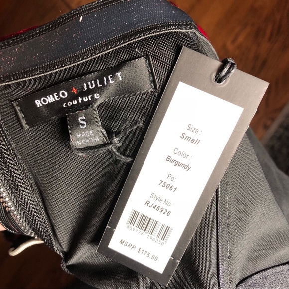 Romeo & Juliet velvet off the shoulder dress Small - Picture 8 of 8